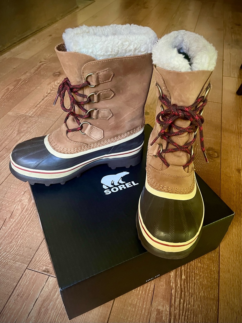 Sorel Caribou Winter Boots Women’s 8